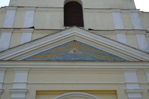 Daujėnų Švč. Jėzaus Vardo bažnyčios fragmentas. Nuotrauka iš Pasvalio krašto muziejaus fondų